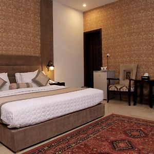 Shelton Hotel Lahore